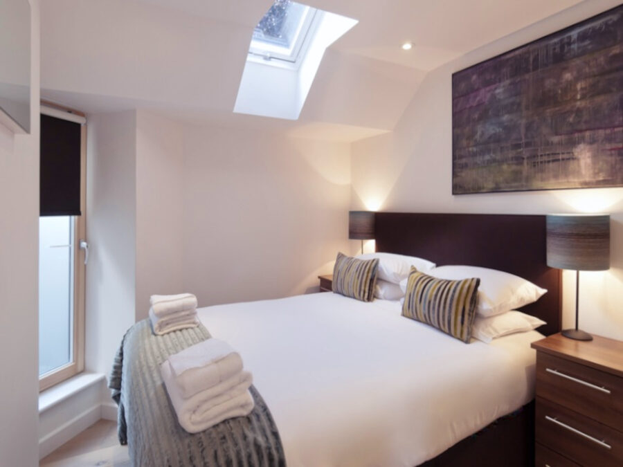 Cambridge Place - Superior - Bedroom