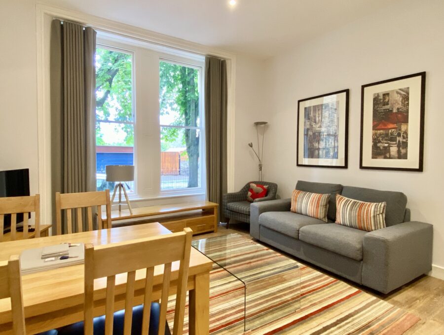 Jubilee House - Executive - Living & Dining Area