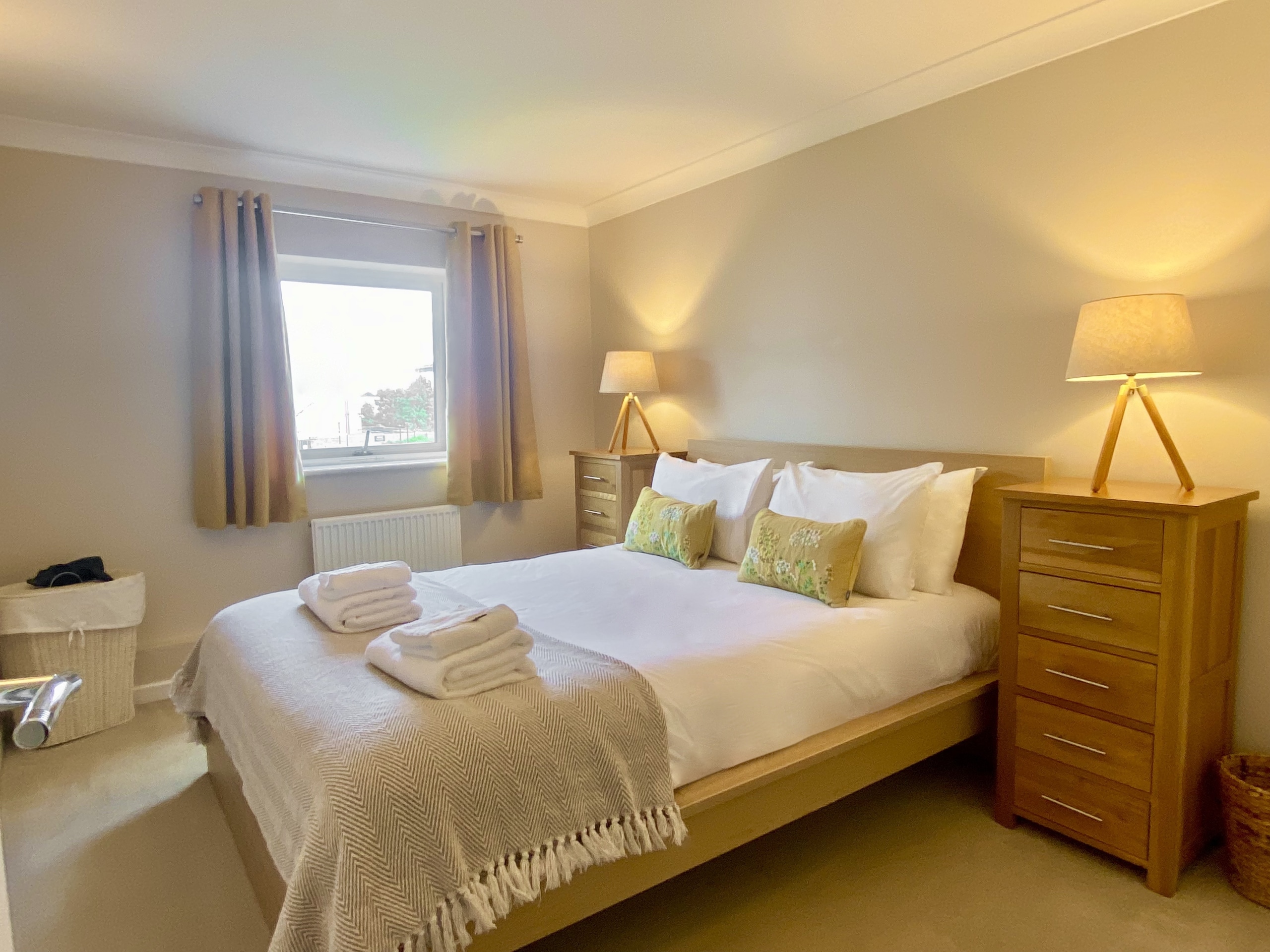 Market Rise - Superior - Bedroom